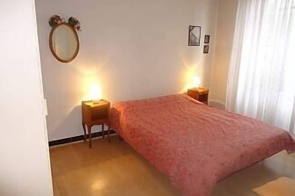 Appartement entier, Appartement avec grande terrasse plein sud in Le Cannet, Côte méditerranéenne (France)