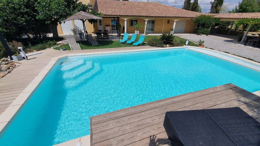 Villa pour 16 personnes, avec terrasse et piscine à Béziers