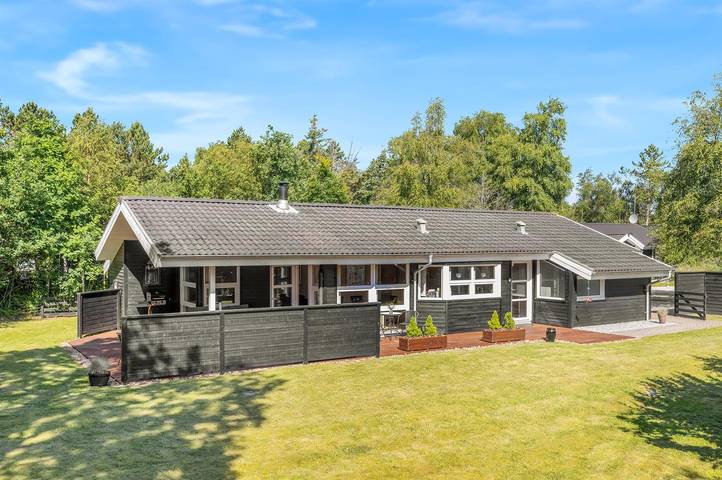 Ferienhaus für 6 Personen, mit Sauna und Whirlpool sowie Terrasse in Lodskovvad