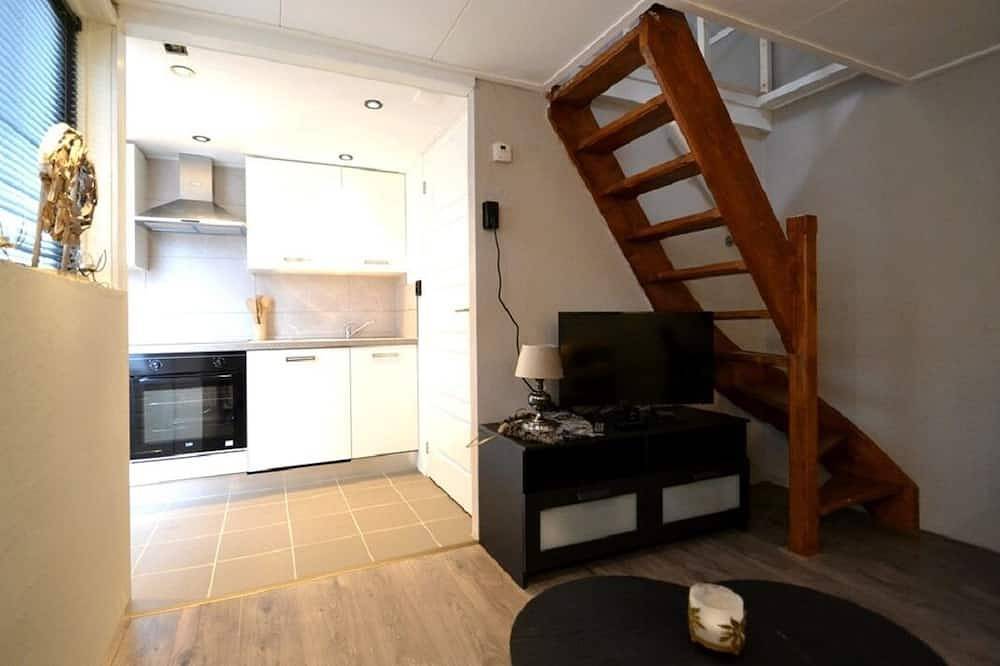 Tiny house just steps from beach in Katwijk, Niederländische Nordsee