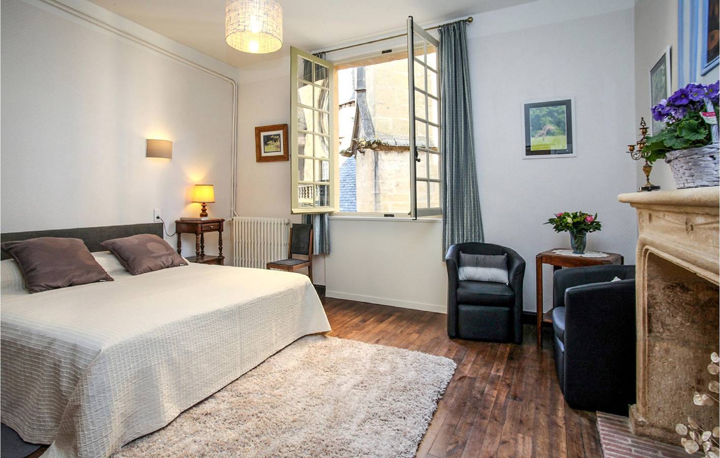 Apartamento vacacional entero, Alquiler de vacaciones en planta alta en Sarlat. in Sarlat-la-Canéda, Périgord Noir