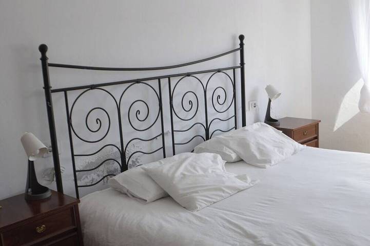 The Perfect Getaway in Finisterre – A Country House with Ocean Views 🌅 in Cee, Costa da Morte