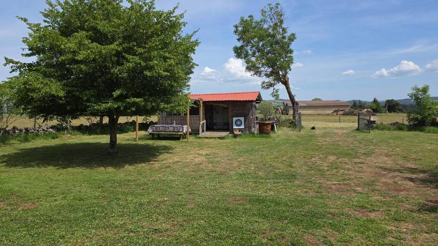 Location de vacances pour 4 personnes, avec Jacuzzi et Terrasse ainsi que Jardin et Vue à Le Brignon