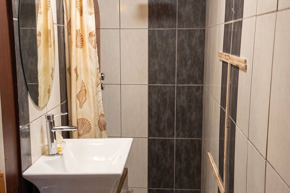 Appartement entier, Homerez - Appartement charmant à Roanne, terrasse, 56 m² in Roanne, Région de Roanne
