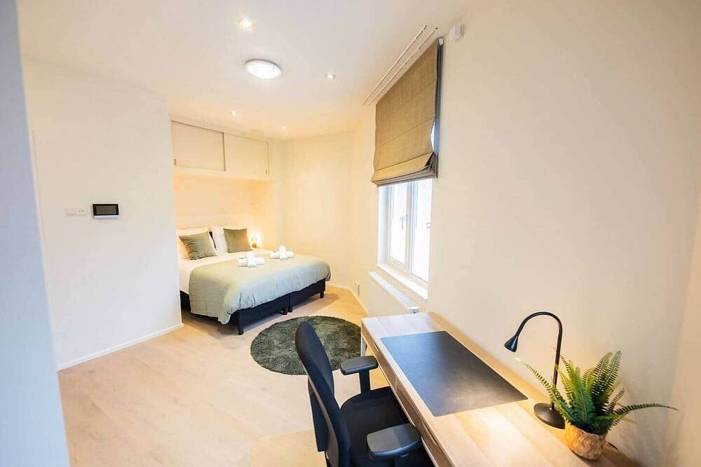 Entire apartment, Royal 65m2 One Bedroom Apartment (Vw-140-A) in Eindhoven, North Brabant