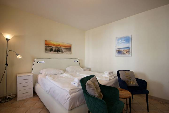 Apartamento vacacional entero, Villa Seydlitz, Whg. 5 in Ostseebad Binz, Binz