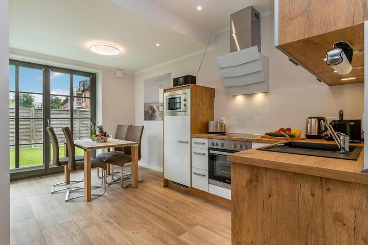 Geheel appartement, Ferienwohnung Ostseereise mit Gaskamin in Strandnähe für 4 Pers. in Zingst, Schiereiland Fischland - Darss - Zingst