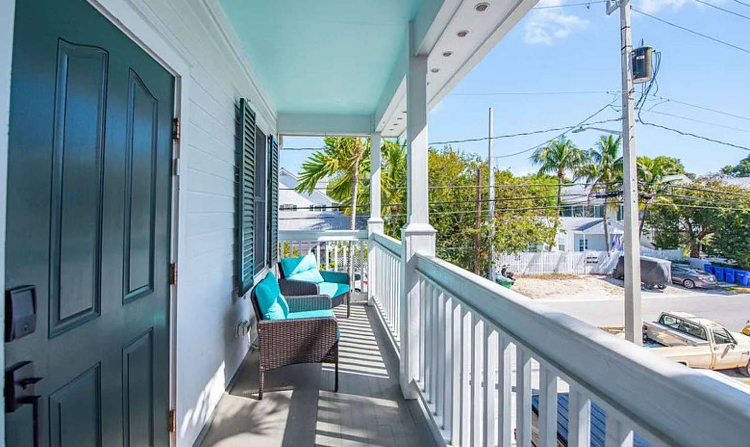 Hel leilighet, Under the Palms - Relaxing Condo Shared Pool Parking in Key West, Lower Keys