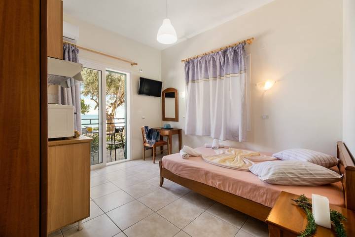 Hel studio-lejlighed, Apartment-Studio "Nikiana Club - Studio 2" with Sea View & Wi-Fi in Nikiana, Alexandros