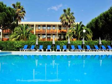 Appartement De Vacances pour 4 Personnes dans Mandelieu-la-Napoule, Région de Cannes, Photo 2