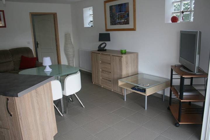 Gîte pour 4 personnes, avec piscine ainsi que terrasse et jardin à Caux - 4