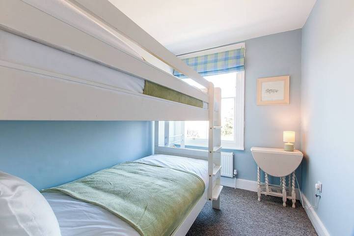 Trinity Retreat - Just a few minutes walk to Margate Old Town and Beach in Botany Bay, Kent