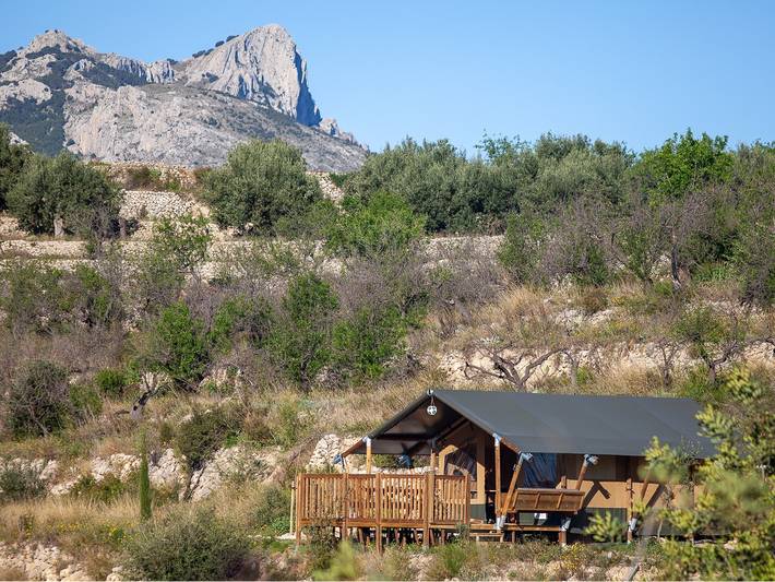 Camping para 2 personas, con Jardín en Castell de Castells - 3