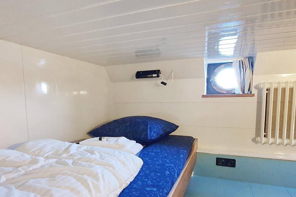 Historisches Hausboot – Aufenthalt für 7 in Naarden, Nordholland