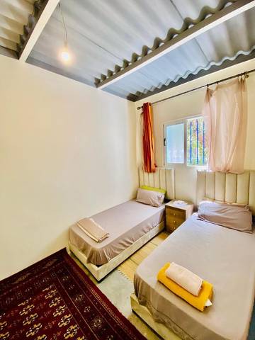 Gîte pour 3 personnes, avec vue et balcon, animaux acceptés dans Dar Bouazza