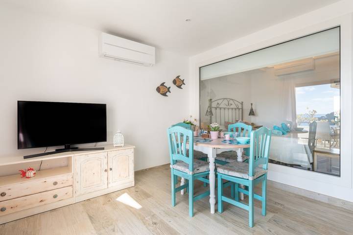 Entire apartment, "Caballito De Mar" with Sea Views, Wi-Fi, and Air Conditioning (Tourist Tax Included) in Cala Serena, Felanitx