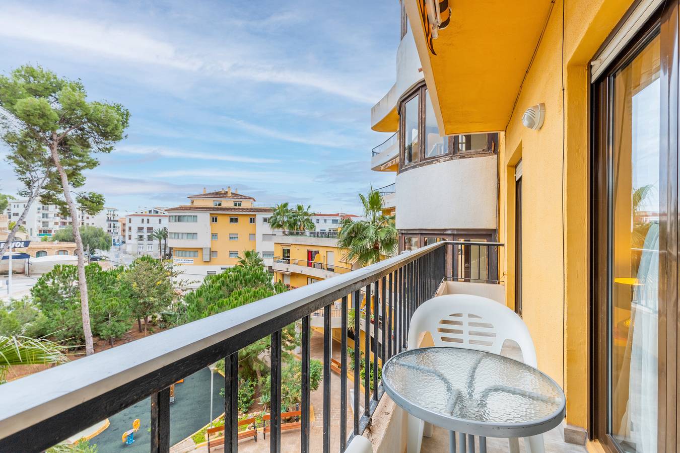 Apartamento entero, Apartamento 'Tosca Mar 520' con piscina privada, Wi-Fi y aire acondicionado in Teulada, Costa Blanca