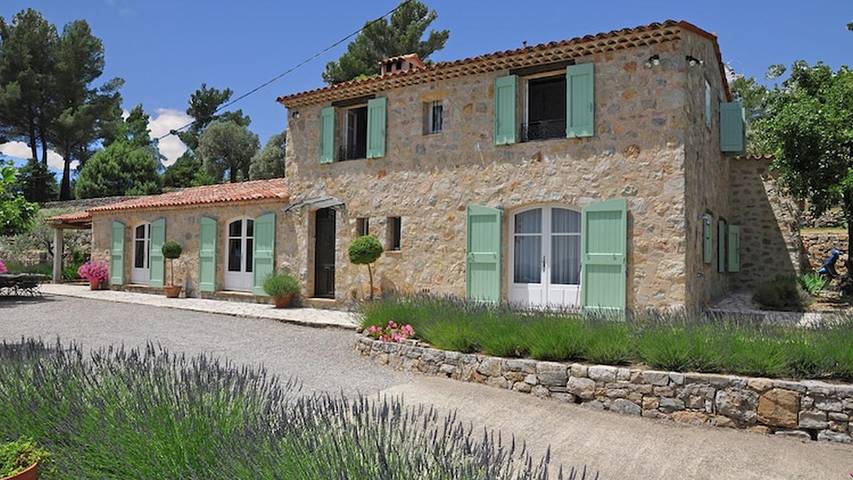 Chalet para 8 personas, con piscina además de jardín y terraza - 1