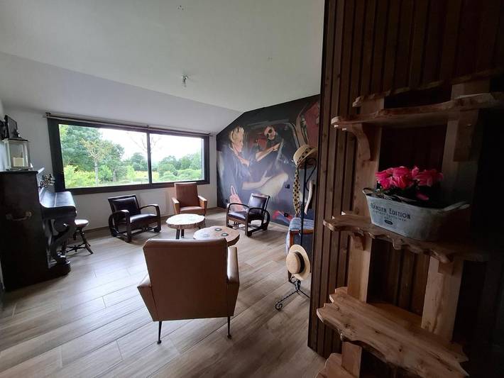 Location de vacances pour 6 personnes, avec vue et jardin à Courlay - 2