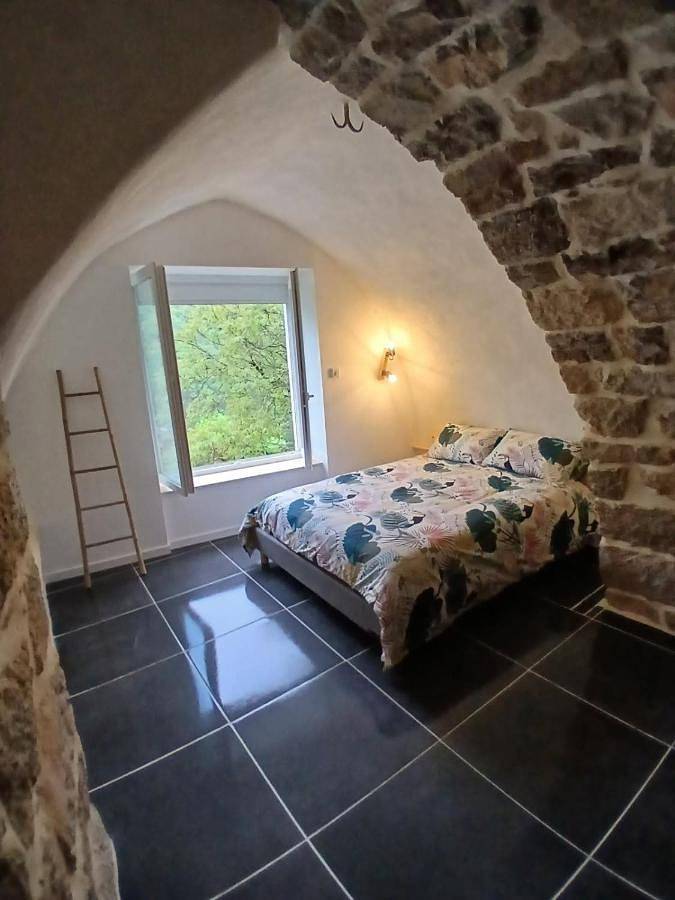 Location de vacances pour 6 personnes, avec jardin et vue à Les Vignes - 4