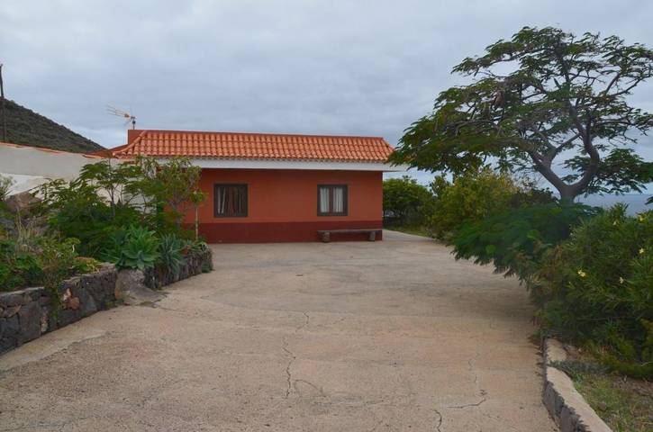 Casa rural para 12 personas, con jardín, Se admiten mascotas en La Gomera - 2