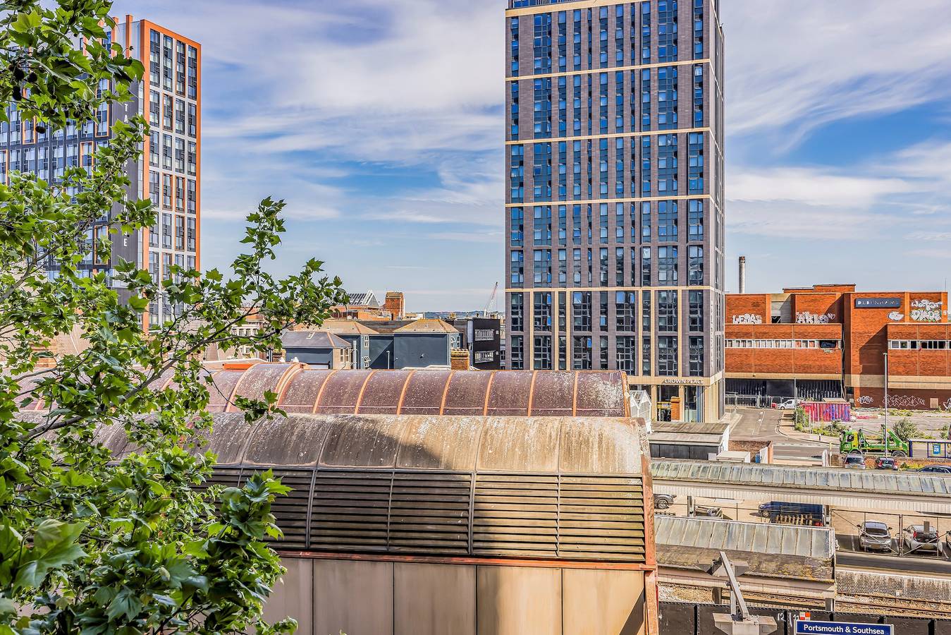 Entire apartment, Stylish Flat in the City Centre - Pass the Keys in Portsmouth, South East England