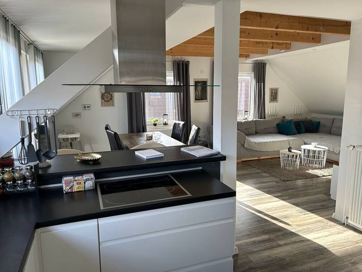 Ferienwohnung für 4 Personen, mit Balkon und Terrasse sowie Garten in Leer und Umgebung