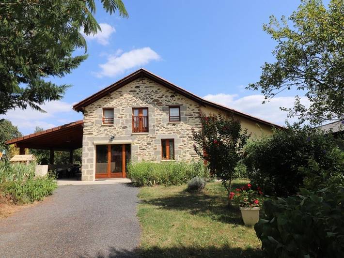 Location de vacances pour 6 personnes, avec jardin à Saint-Constant (homonymie)