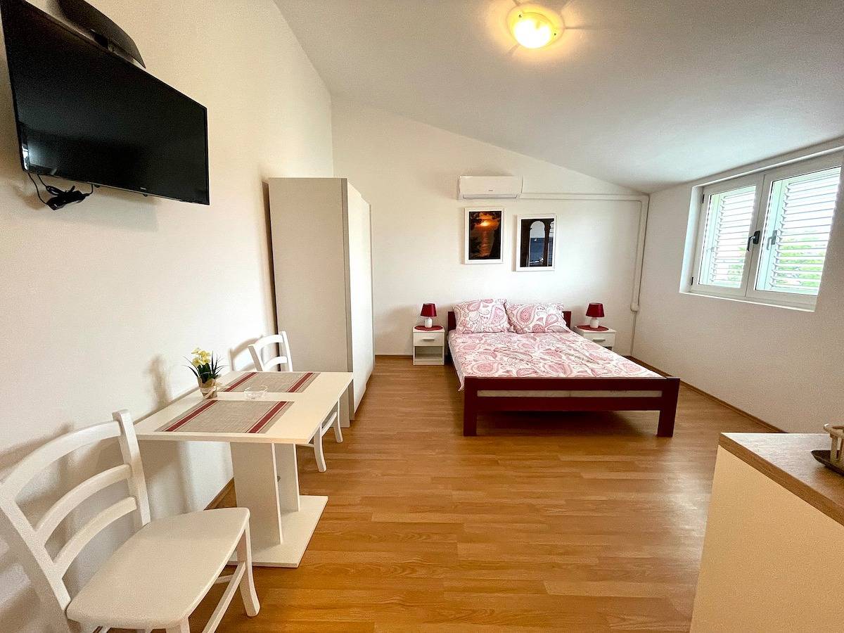 Cały apartament, Apartament wakacyjny dla 2 osób in Jadranovo, Żupania primorsko-gorska