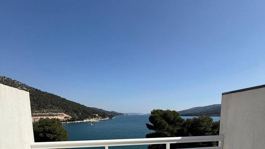 Chambre d’hôte pour 2 personnes, avec terrasse, animaux acceptés