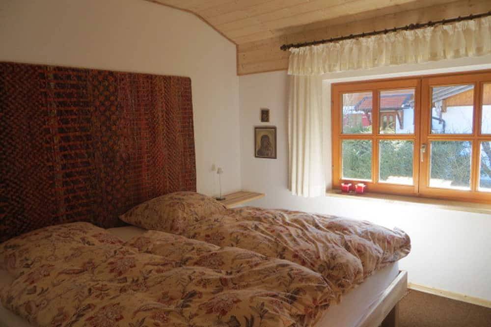 Stilvolles Ferienhaus mit Sauna, absolut ruhig, mitten in den Bergen, Nähe Loipe in Schleching, Bayerische Alpen