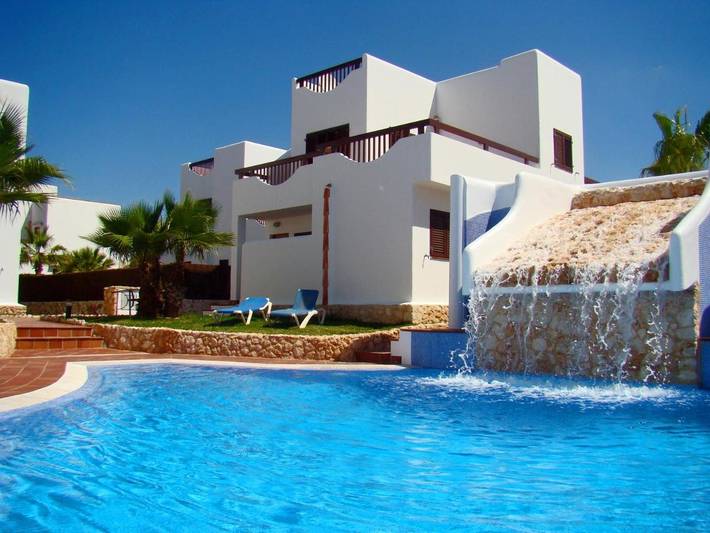 Hus för 10 Personer, med pool och trädgård - 1