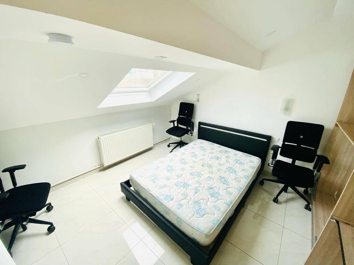 Appartement de vacances entier, Multiple sunshiny pleasant rooms very near Luxembourg in Hameau, Meurthe-et-Moselle