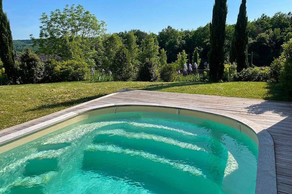 Villa Castelnau Deluxe - climatisation & Piscine chauffée dans le Domaine du Château - Iv in Castelnau-de-Montmiral, Région d'Albi