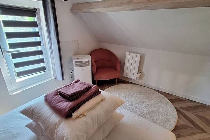 Stone cottage with private garden, in a quiet location, on the Mont-Saint-Michel bay in Roz-sur-Couesnon, Mont-Saint-Michel-Bucht