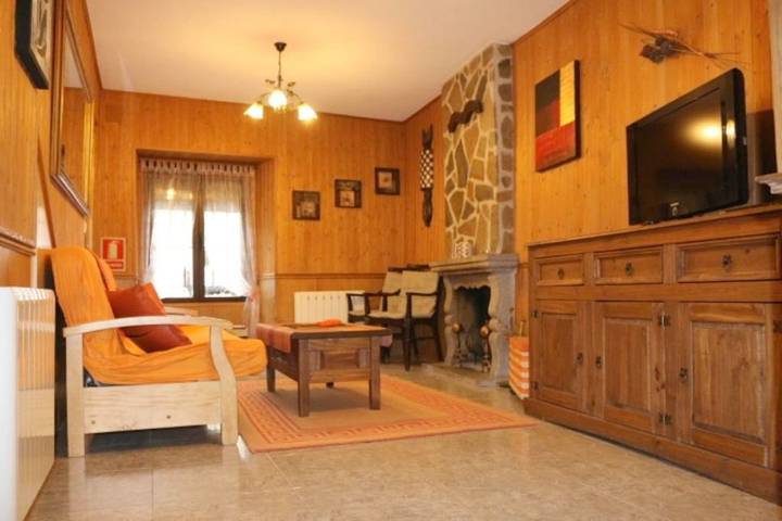 Casa rural para 9 personas, Se admiten mascotas en Valle del Alberche - 2