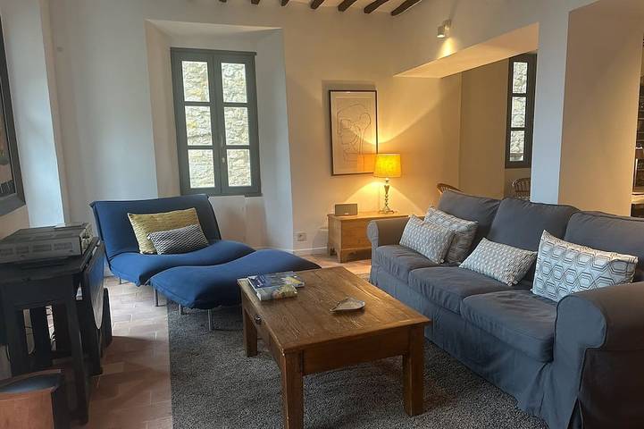 Ganze Wohnung, Charming And Luxurious Apartment in Châteauneuf-Grasse, Mittelmeerküste (Frankreich)
