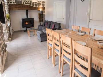 Gîte pour 4 Personnes dans Saint-Laurent-de-Veyrès, L'Aubrac, Photo 1