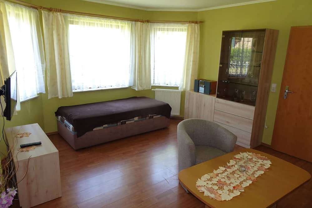 Ganze Wohnung, Wohnung in Heeselicht mit Grill und Terrasse in Stolpen, Elbsandsteingebirge