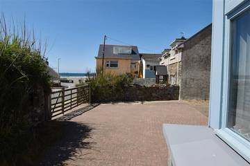 Cottage for 8 People in Broad Haven, Pembrokeshire, Photo 3