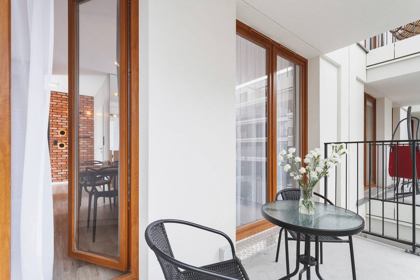 Appartement de vacances entier, Wooden Studio with Balcony | Parking | Close to Station in Cracovie, Petite-Pologne