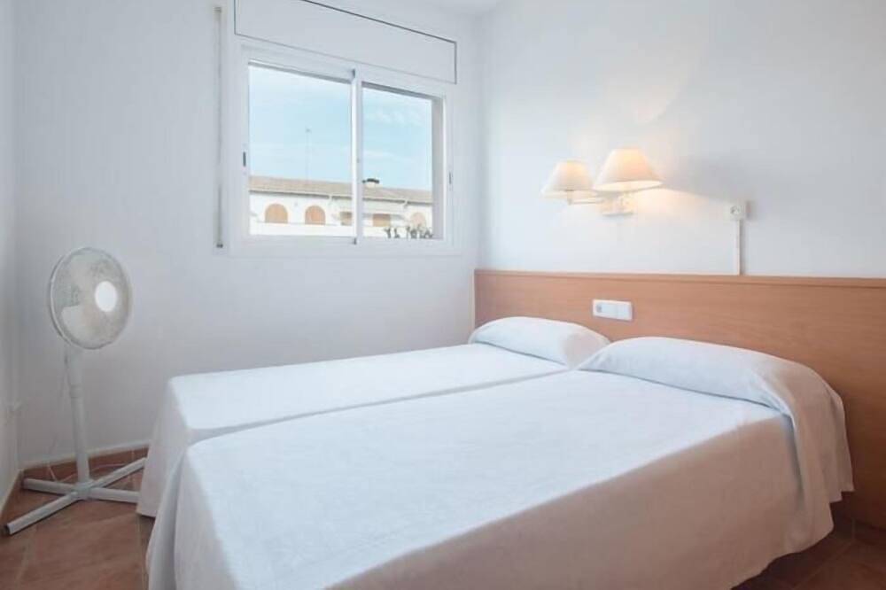 Manila Resort Centrales in Calafell, Costa Dorada