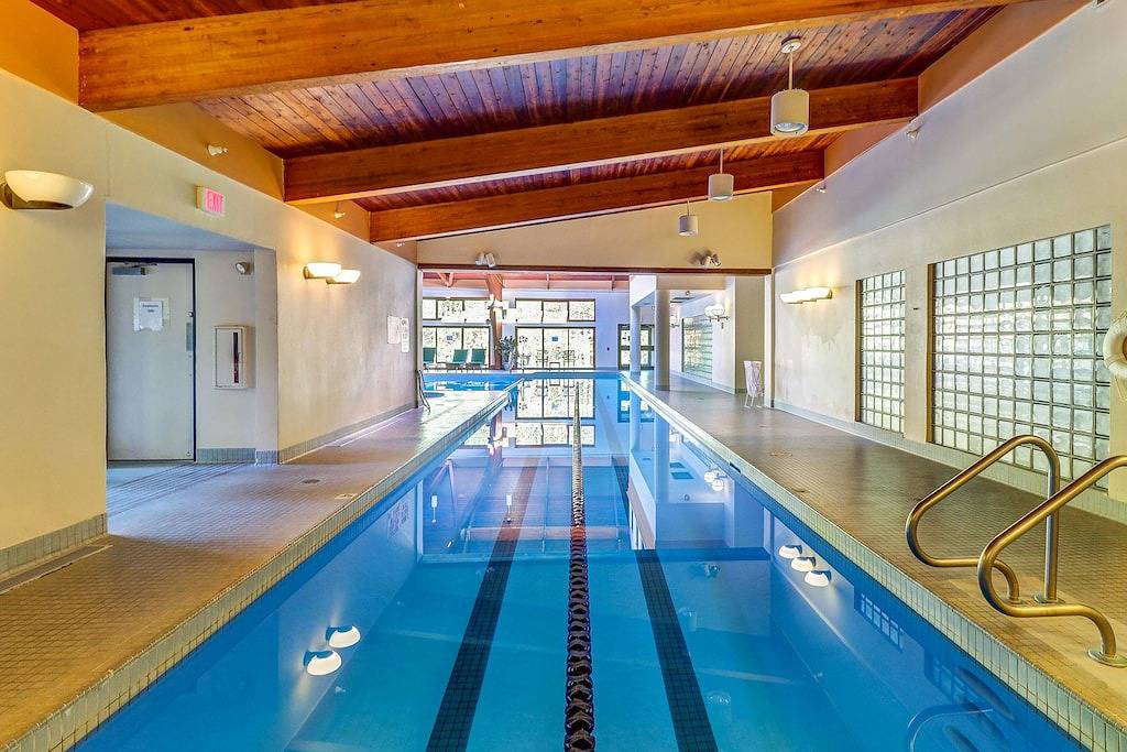 Ganze Wohnung, Dog-friendly resort home with pool, hot tub, sauna - near Killington Ski Area in Killington, Rutland County