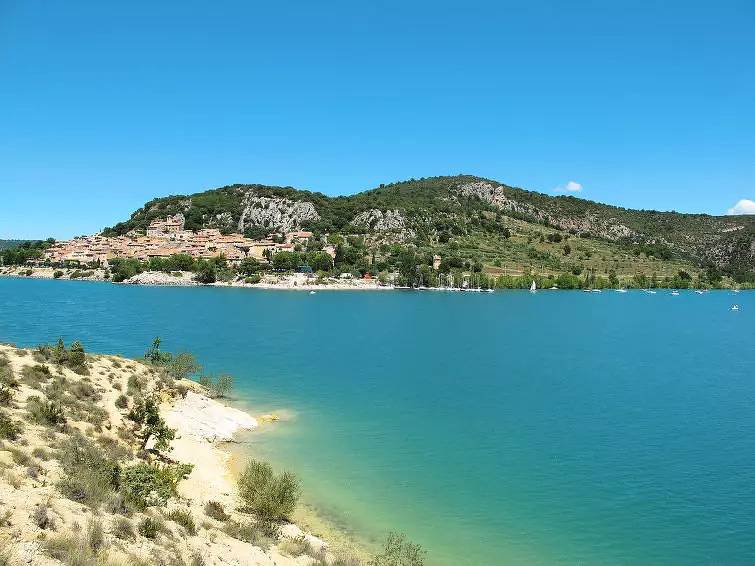 Appartement entier, 3 Pièces 6 Personnes in Bauduen, Région de Brignoles
