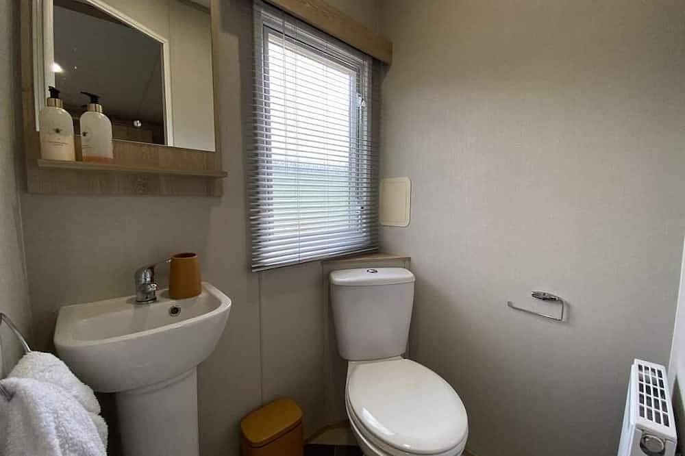 Gateway to the Yorkshire Dales a Luxurious 2 bedroom Motorhome sleeps 4 in Knaresborough, North Yorkshire