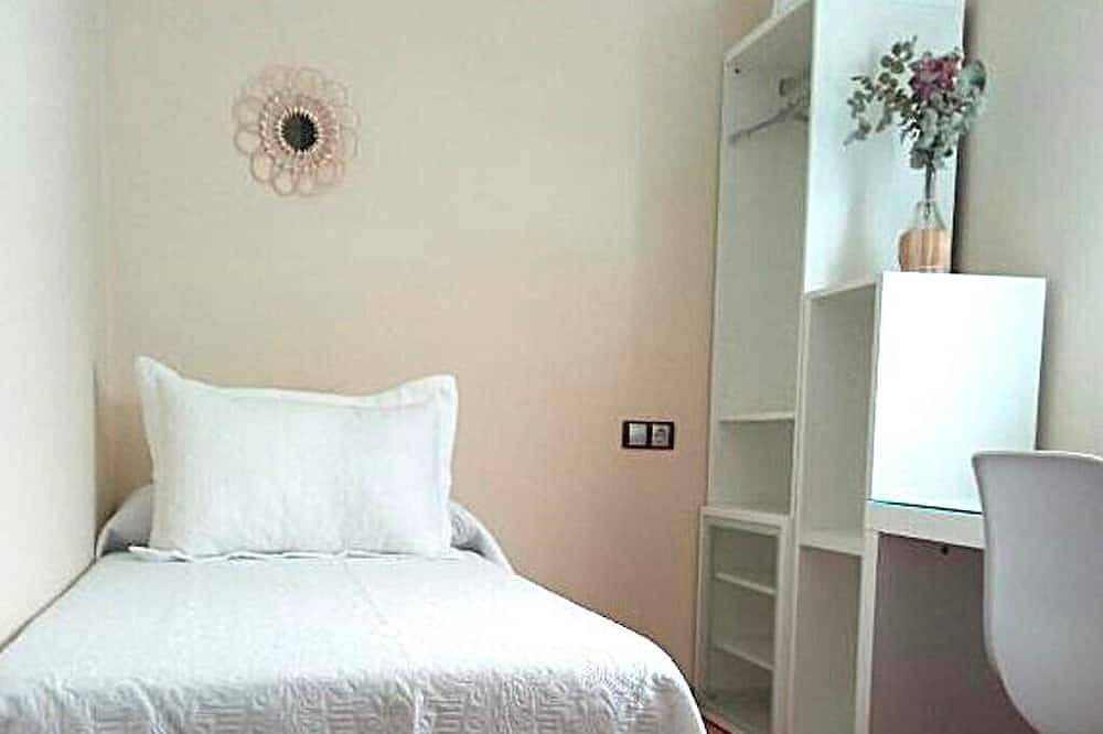 Appartement entier, Tourist lodging \"Los Naranjos\". in Almodóvar del Río, Province de Córdoba