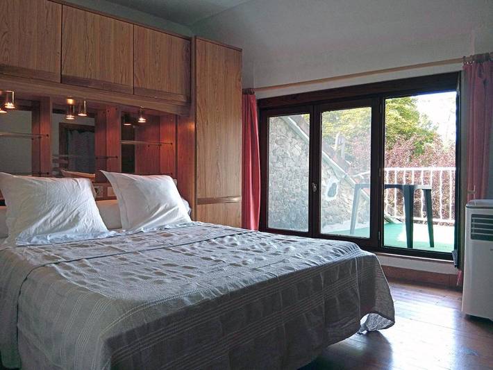 Chambre d’hôte pour 3 personnes, avec jardin ainsi que piscine et terrasse à Saint-Jean-du-Gard