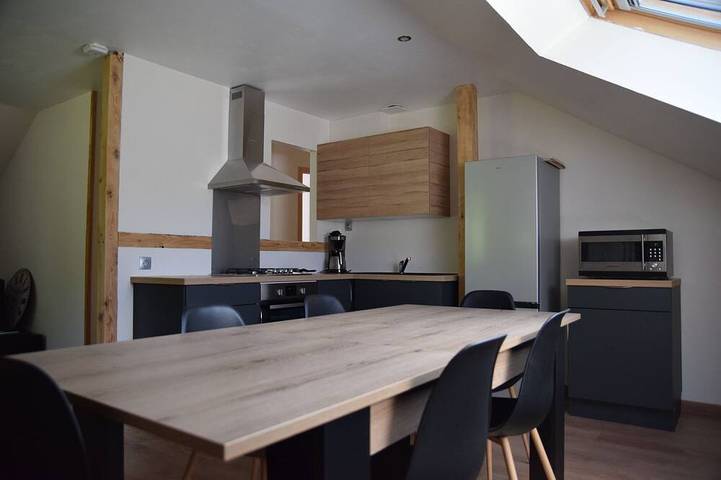 Appartement de vacances pour 8 personnes, avec piscine et jardin