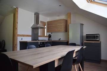 Gîte pour 8 personnes, avec piscine et jardin à Ban-de-Sapt