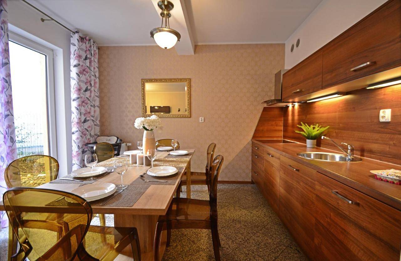 Dom wakacyjny dla 8 osób - Parking - 200 metrów do Plaży - Komandorska 3E-3G - Apartamenty Bryza in Swinemünde, Stettiner Haff